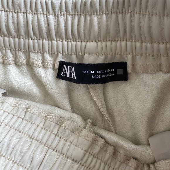 Zara faux leather trousers - Picture 4 of 5